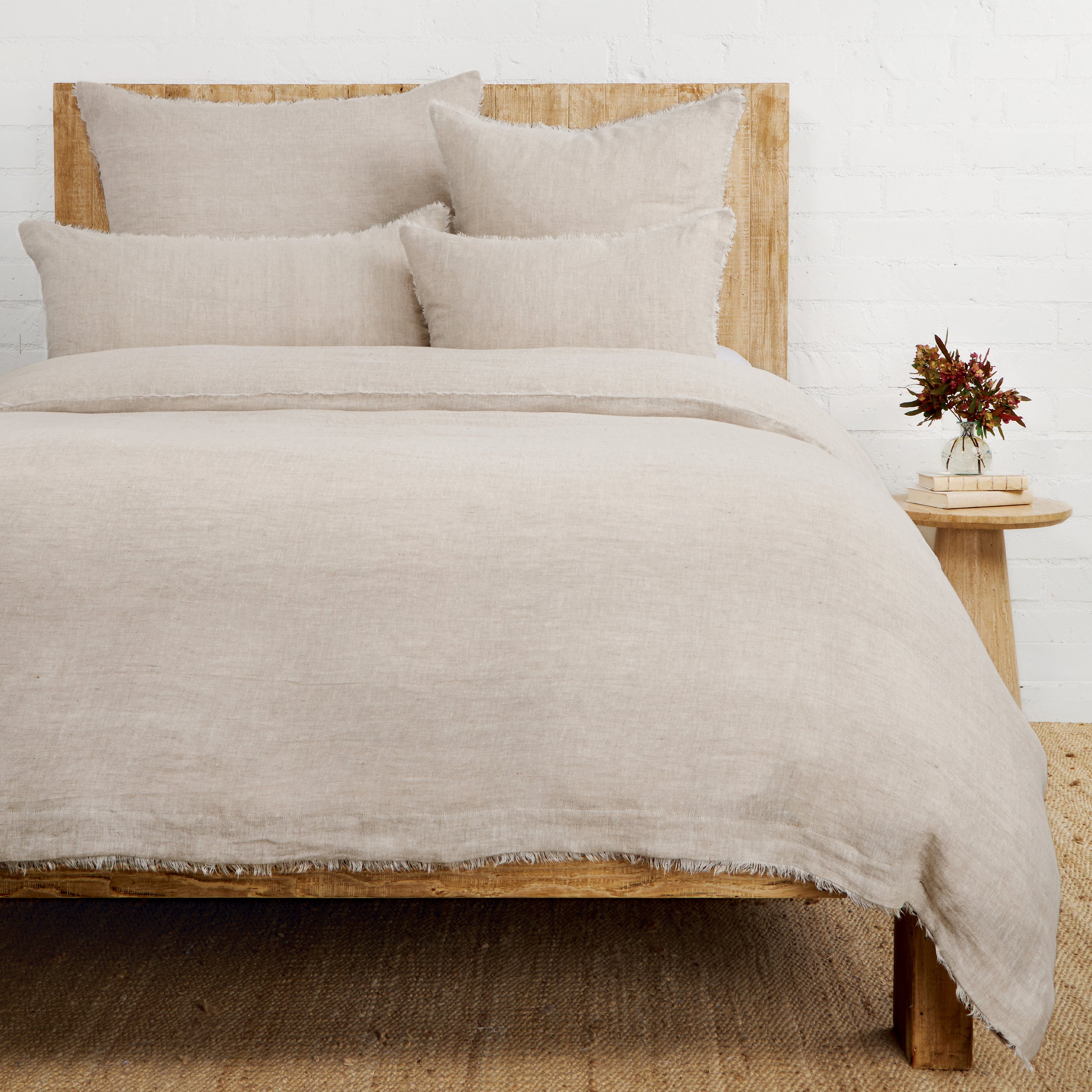 West elm Belgain flax linen store pom pom queen duvet in natural flax color