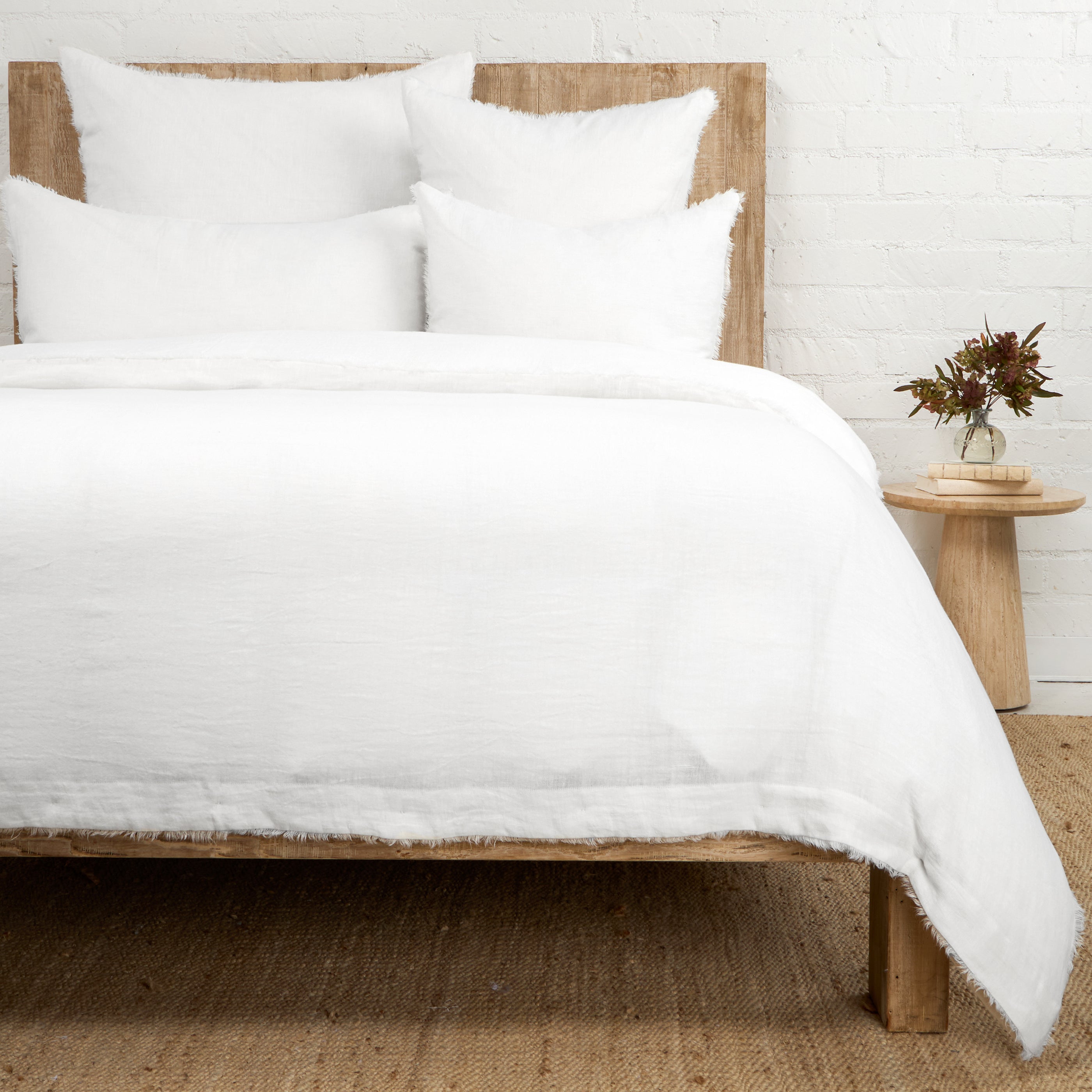 Pom pom at retailer home 100% linen Logan duvet cover King