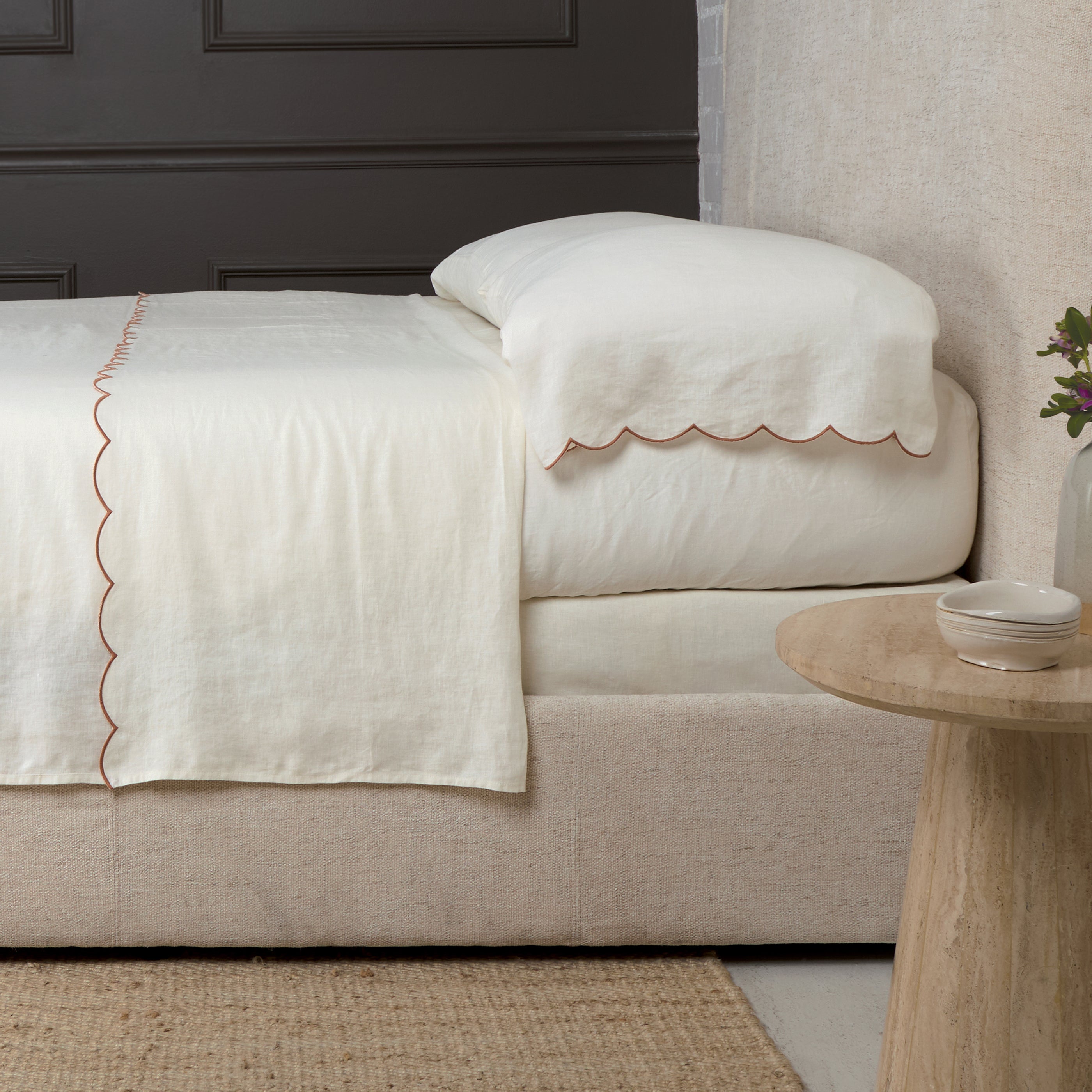 Kelly Linen Sheet Set